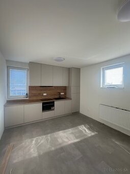 Ponúkame na prenájom 2 -izbový byt