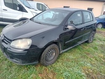 VW Golf V - 1