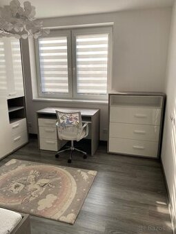 Detská izba bielo-siva