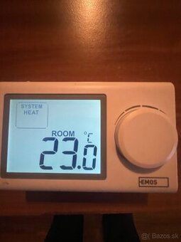 Izbový termostat EMOS P5604