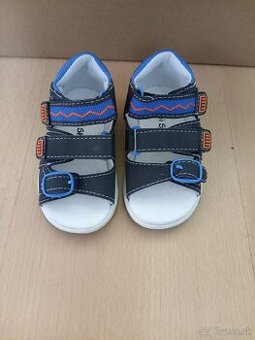 Bobbi shoes v.19 - nové