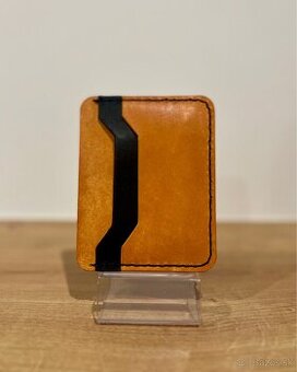 Handmade minimalistický cardholder z pravej talianskej kože