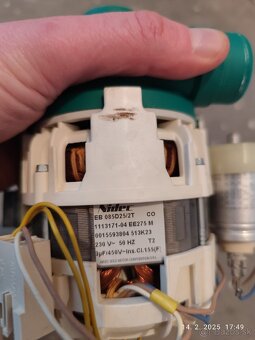 Vstavaná umývačka riadu Electrolux ESL 44500R 45cm