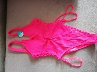 jednodielne plavky XS