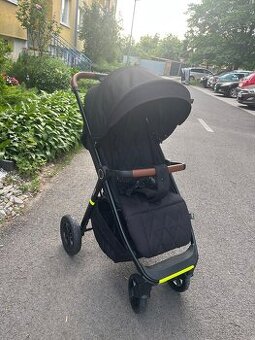 Športový kočiar Stinger