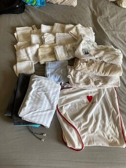 Mix pre bábätko - boelomodrá deka má fľak