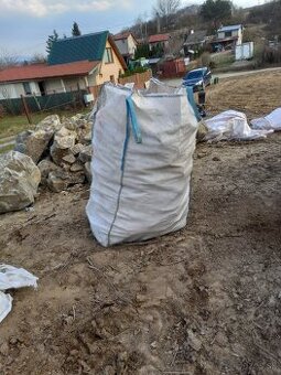 Drevo na kúrenie palivové drevo klatiky