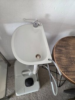 Predám kempingove umývadlo-super vec