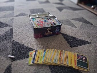 Predám 1100 pokemonových kariet