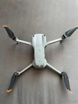 Dron DJI Air 2S Fly More Combo