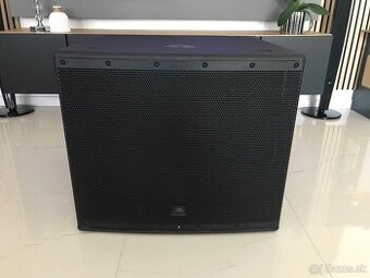 Aktivny subwoofer JBL