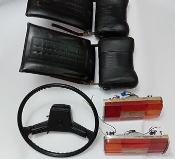 Lada Niva , zadné svetlá,volant,opierka hlavy