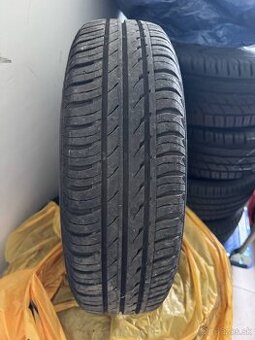 Letné pneumatiky na diskoch