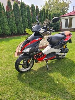 Aprilia sr50 racing