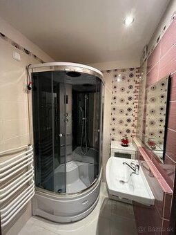 Prenájom svetlý 1 izbový byt 41m2, Košice - staré mesto