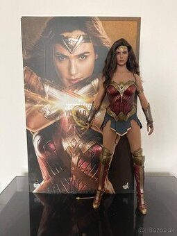 HOT TOYS Justice League Wonder Woman figúrka