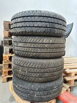 Mercedes Sprinter 235/65 r16c