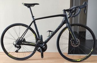 Cestny karbonovy bicykel Merida Scultura 4000 Disc