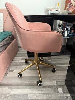 Kancelárske kreslo ( na kolickach)