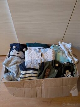 Predám veľkú krabicu detského oblečenia