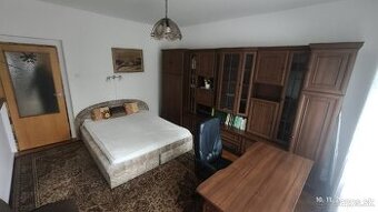 Spoločné bývanie v rodinnom dome.