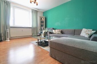 Komfortný 3 izbový byt s loggiou, šatníkom a špajzou