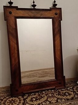 Ručne vyrobené zrkadlo