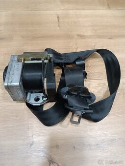 Bezpečnostný pás predný pravý na Škoda Fabia I 6Y0857702E