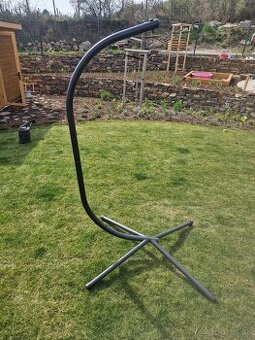 Stojan na hojdacie kreslo