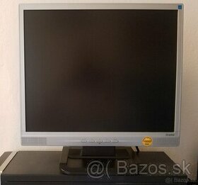 19" LCD monitor IIYAMA