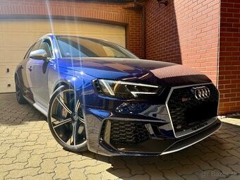 AUDI RS4 B9 2.9TFSI DYNAMIC & CARBON PAKET | CERAMIC