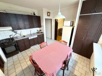 NA PREDAJ 3 IZB. BYT S LOGGIOU, 76M2, ROBOTNÍCKA UL., SENICA