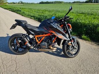 KTM 1290 R SuperDuke
