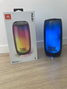 Nový JBL PULSE 5