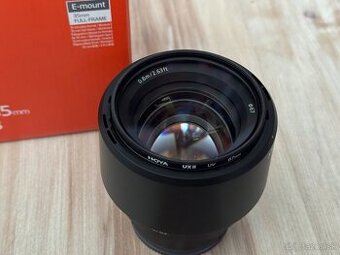 Sony FE 85 mm f/1,8 + filter Hoya