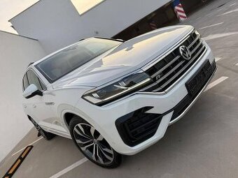 Volkswagen Touareg R-line 3.0 TDI 210kw 4Motion Tiptronic