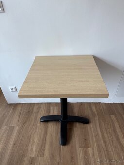 Gastro zariadenie stoly a stoličky