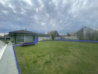 Stavebný pozemok 600m2 so všetkými sieťami