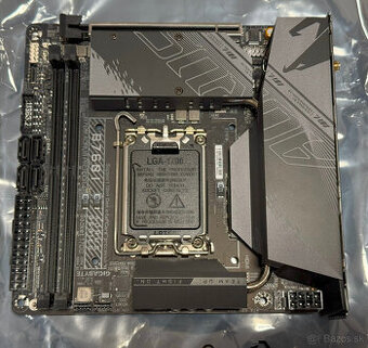 GIGABYTE B760I AORUS PRO DDR4 soc 1700