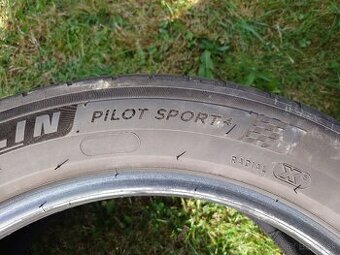 MICHELIN Pilot Sport 4 - 2 ks (dojazd)