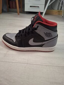 Air jordan 1 mid