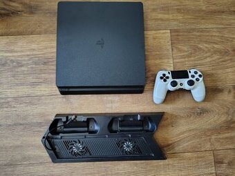 PS4 slim 1TB
