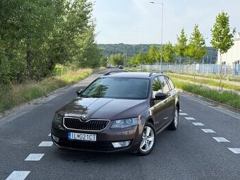 Škoda Octavia Combi 2.0 TDI DSG Servis, Xenón, Servis