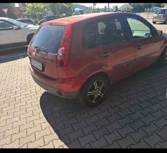 Ponúkam na predaj ford fiesta 1.3 51 kw r.v 2006