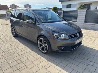 VW Touran 2.0 TDi DSG