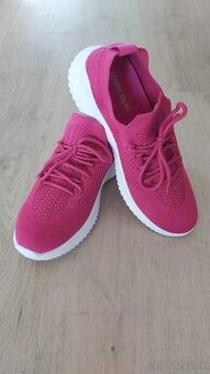 Dámske, dievčenské tenisky, zn.Jenny Fairy.