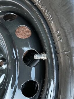 Zimné pneu na diskoch