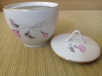 Porcelanova kavova suprava