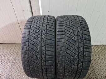 2x 255/40 R18 Continental Winter Contact TS830P