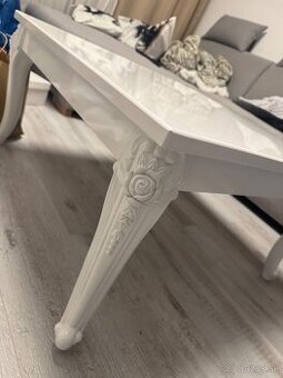 Predám konferenčný stolík